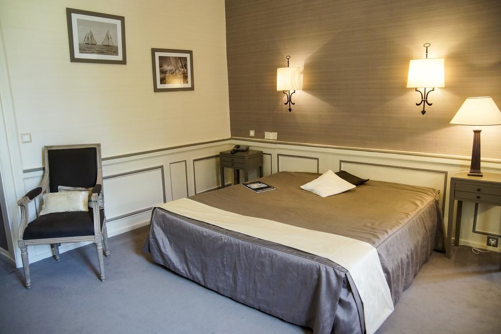 Malouiniere Le Valmarin Hotel Saint-Malo Room photo